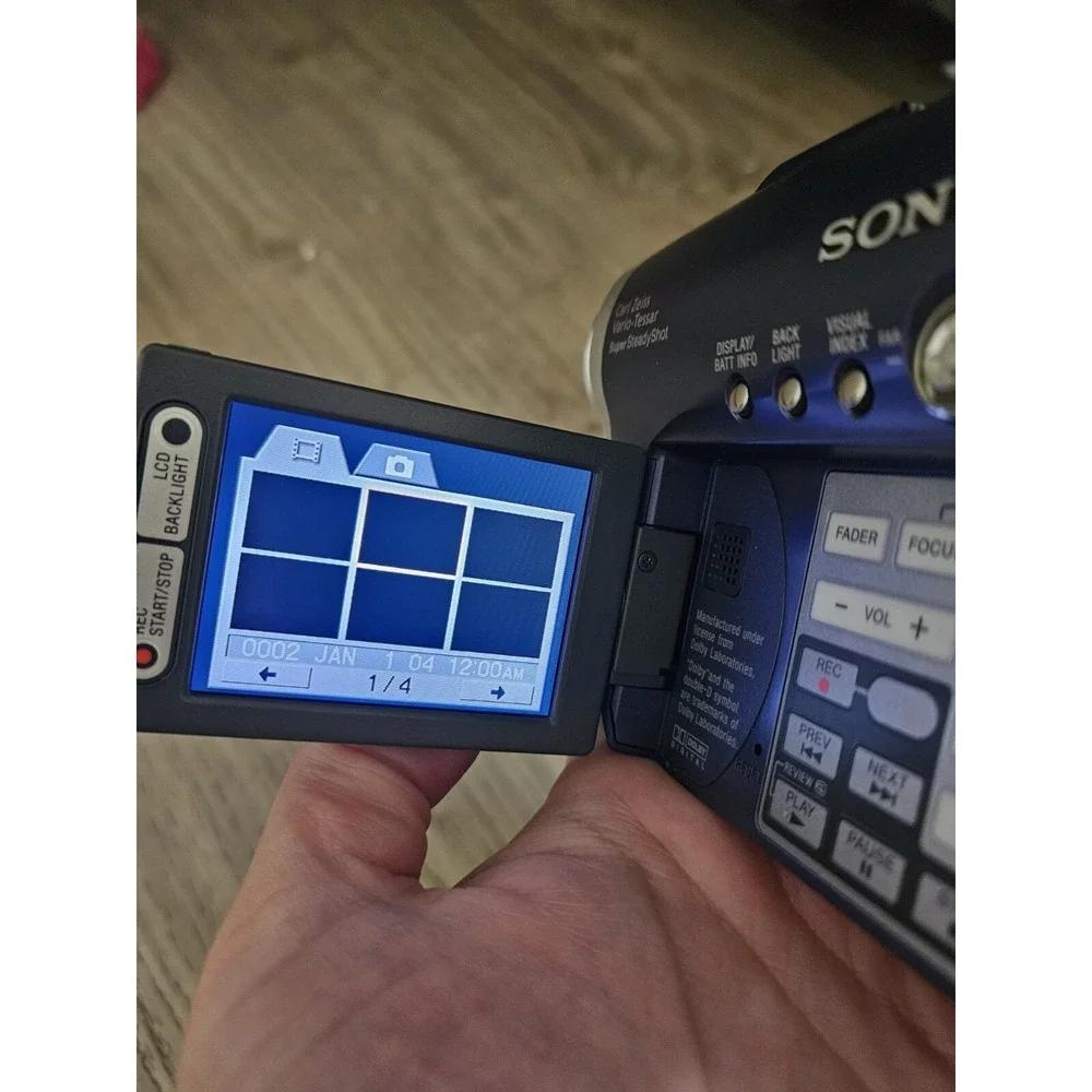 Sony Handycam DCR-DVD101 Digital DVD Camcorder Read!!!